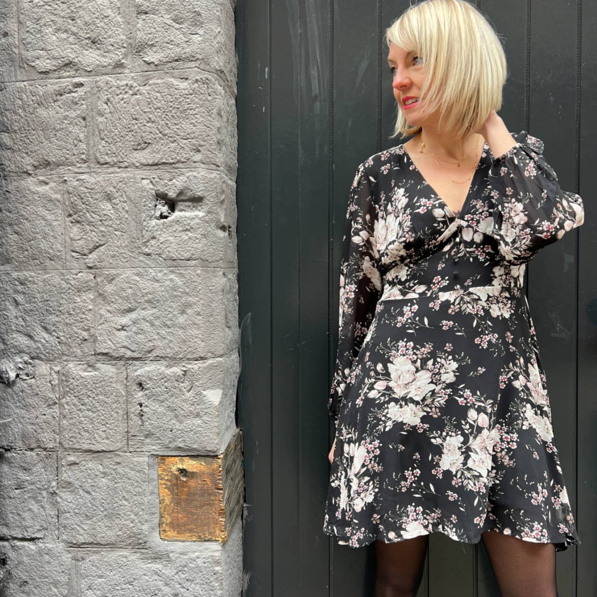 ROBE COURTE FLEURIE