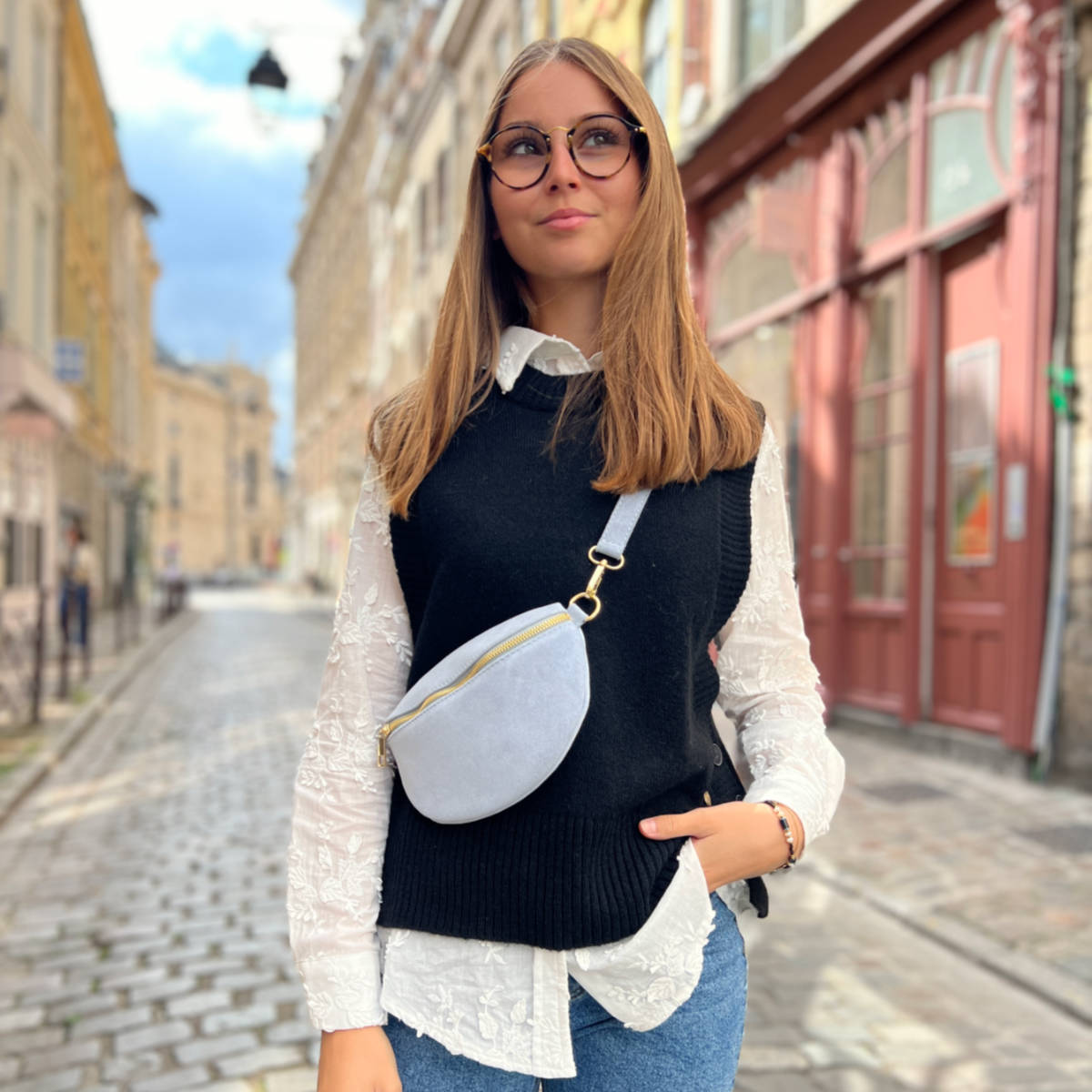 PULL SANS MANCHES NOIR