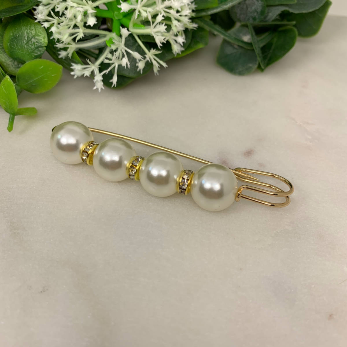 BROCHE PERLES BLANCHES