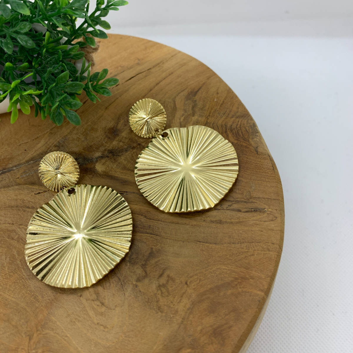 BOUCLES D'OREILLES DOREES RONDES