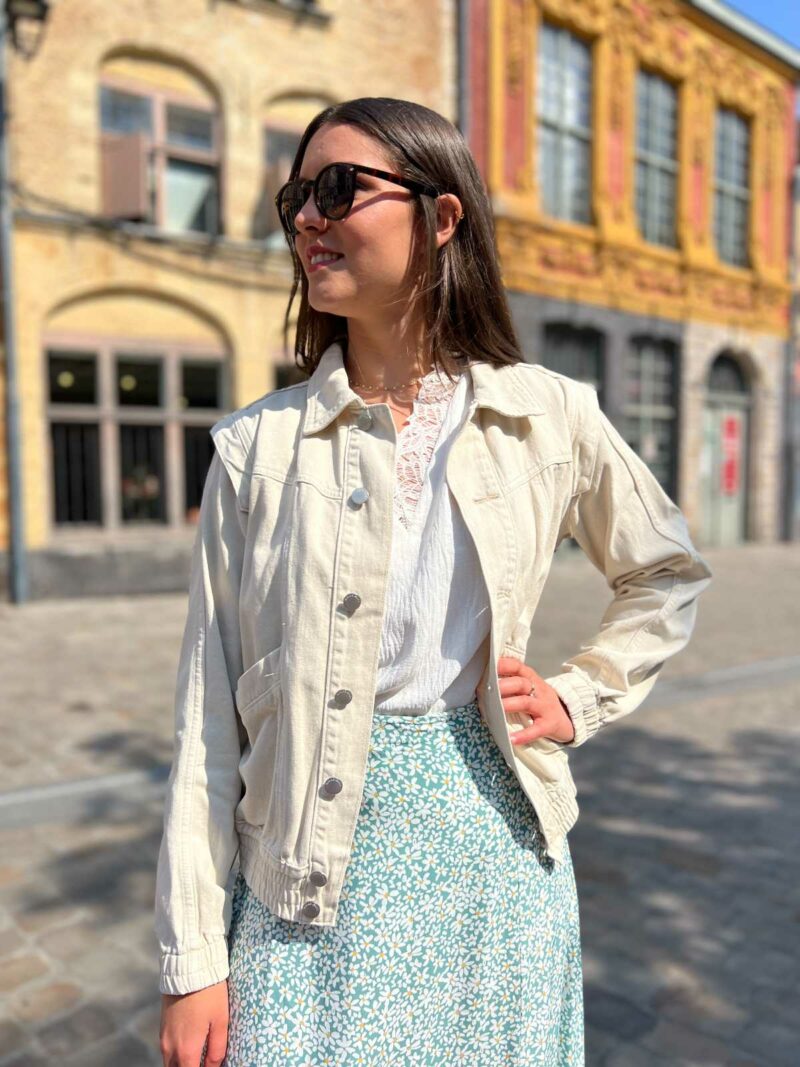 veste en jean beige