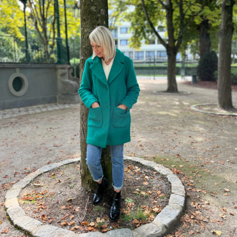Manteau vert pour femme tendance.
