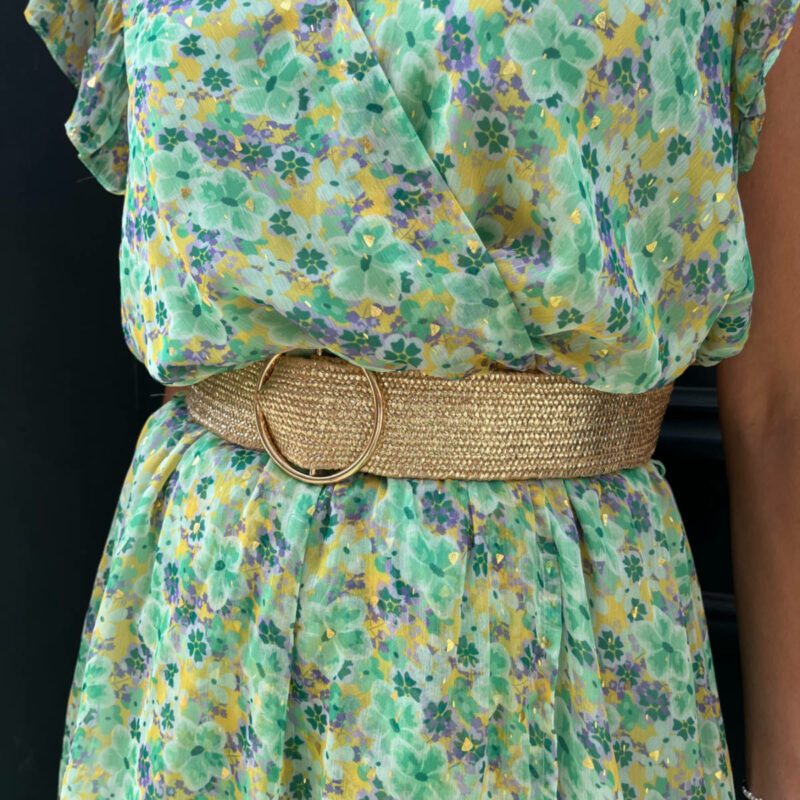 Ceinture en paille pour femme.