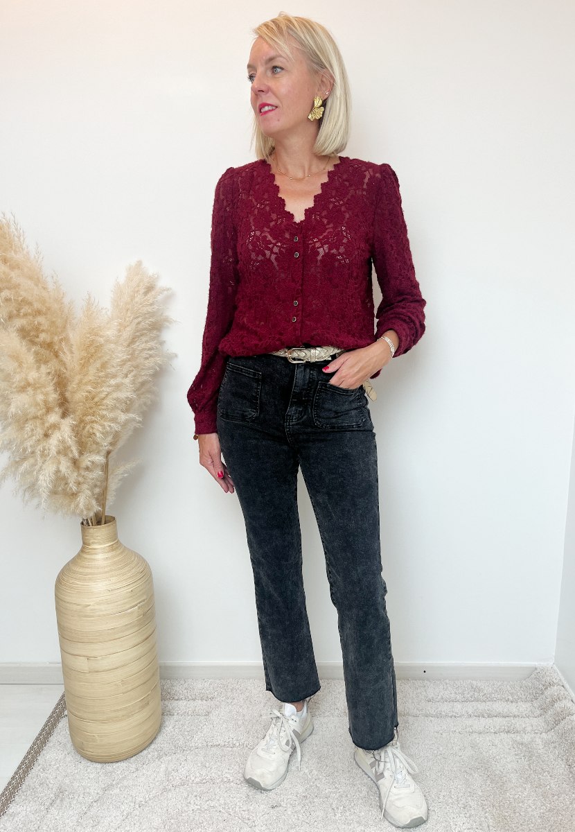 blouse dentelle col V bordeaux
