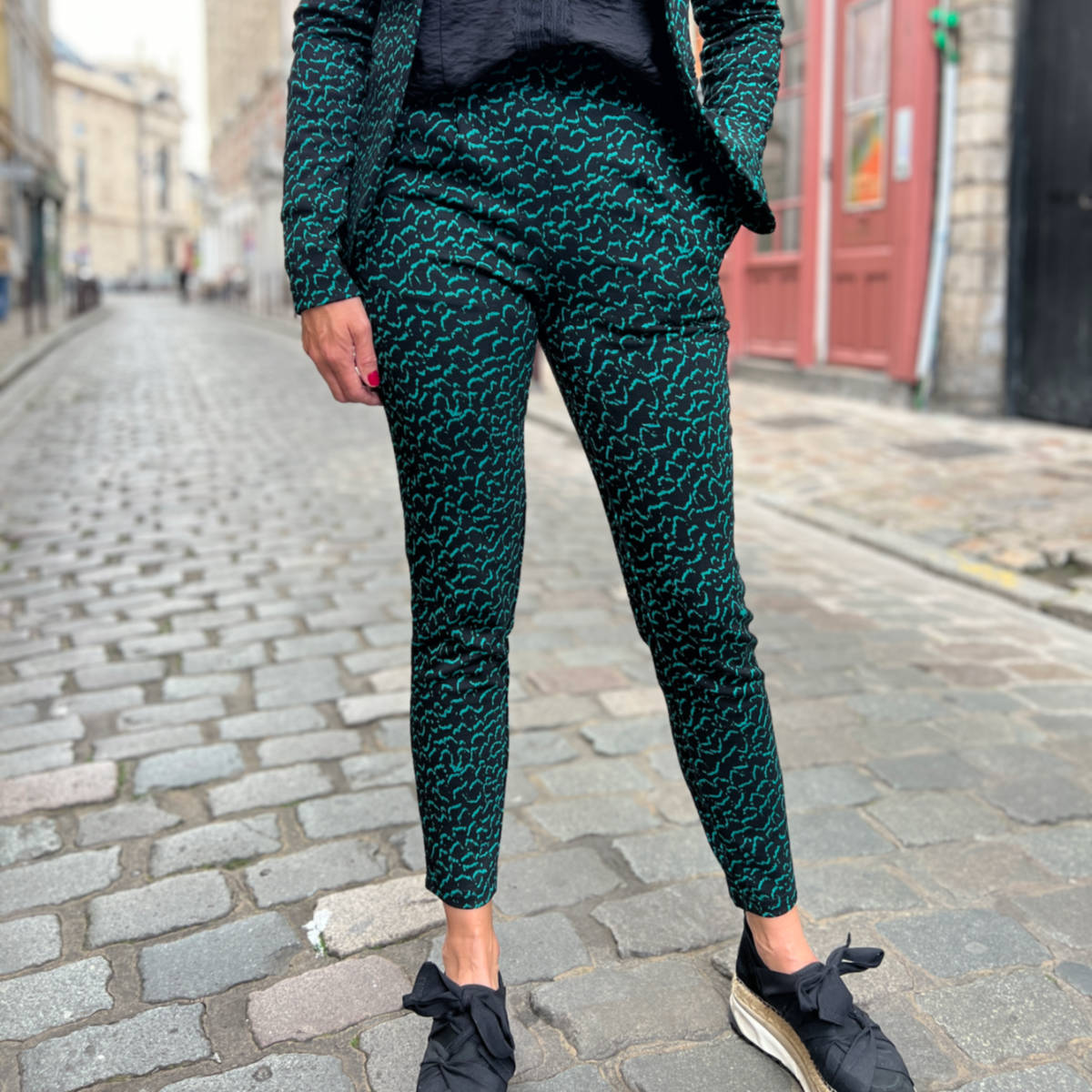 PANTALON IMPRIME VERT