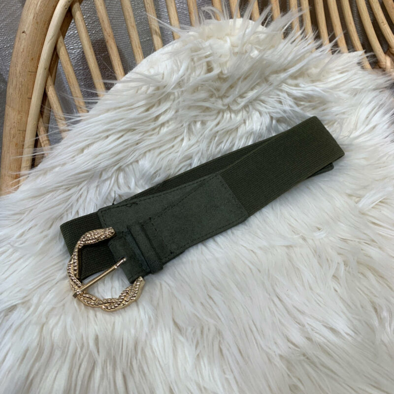 Ceinture élastique kaki pour femme.