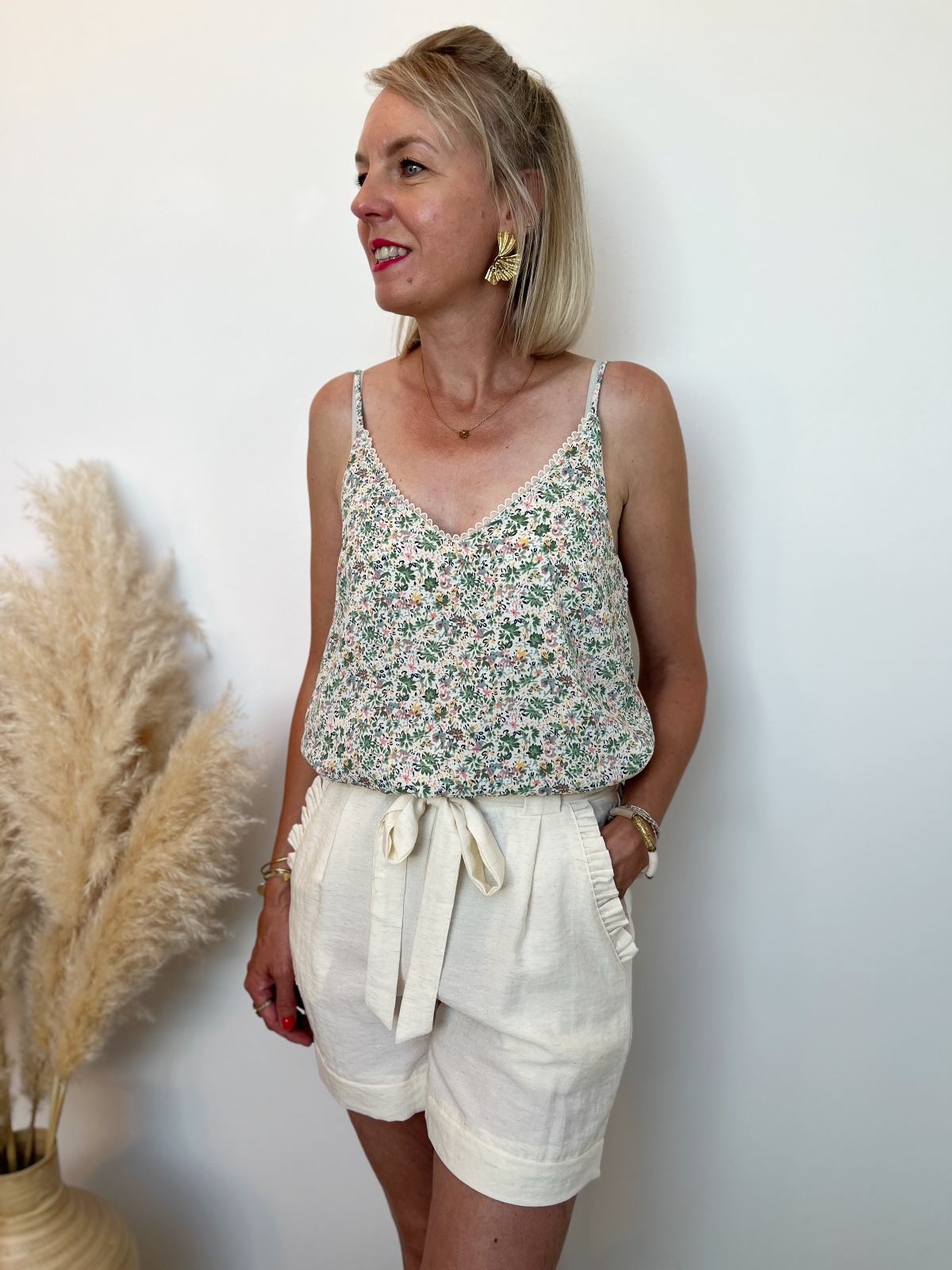 short beige 2