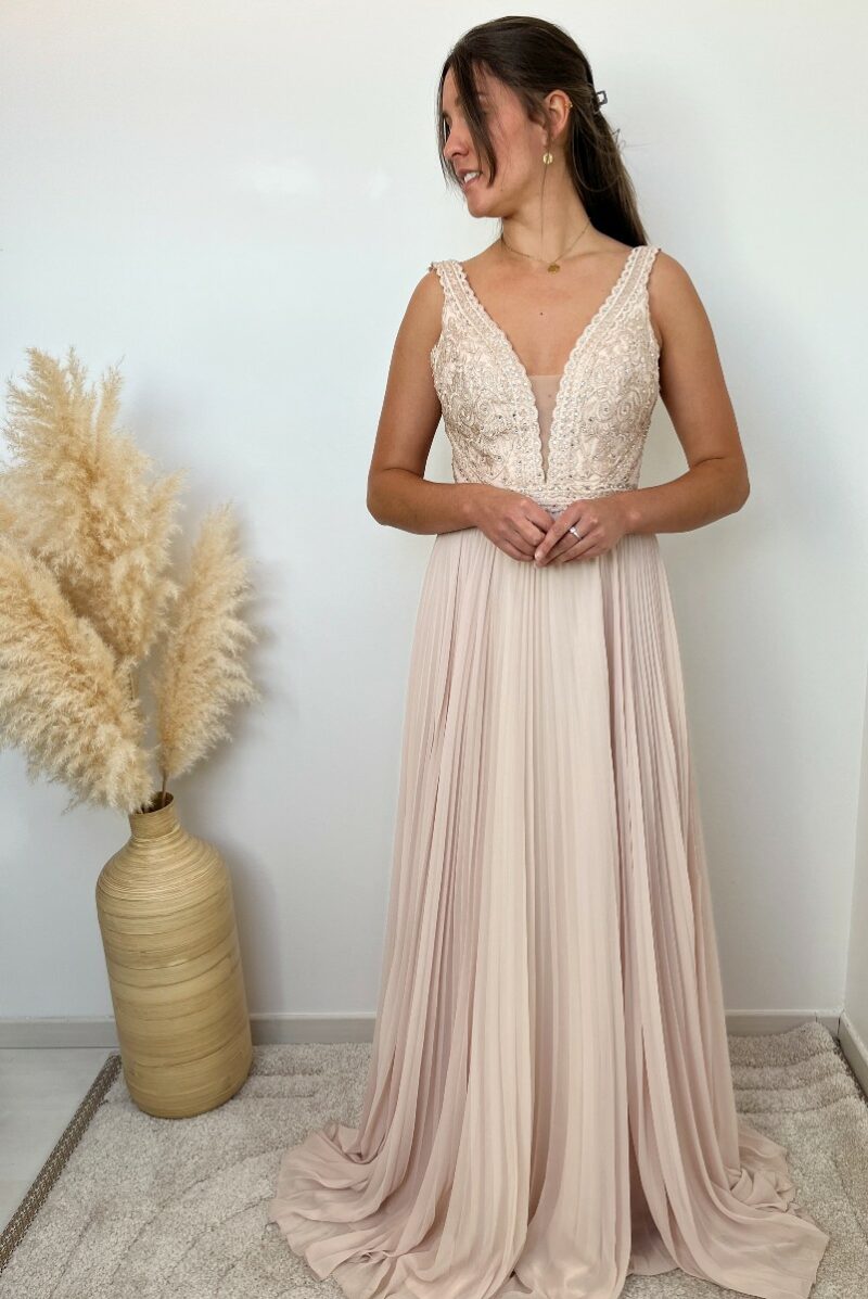 robe ceremonie nude 2