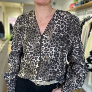 blouse leopard kaki