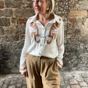 blouse broderie camel 2