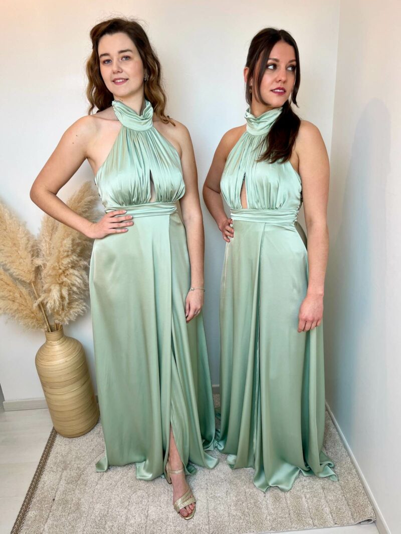 Robe longue satinée encolure américaine vert sauge 4