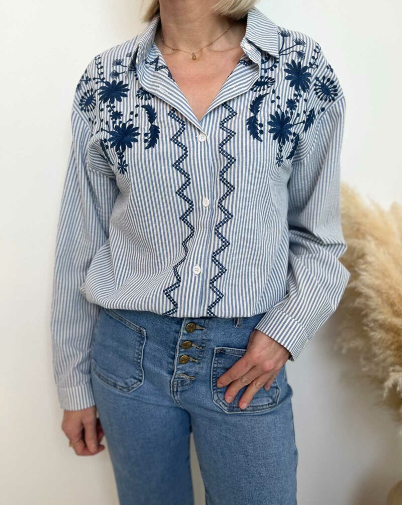 chemise broderie bleu
