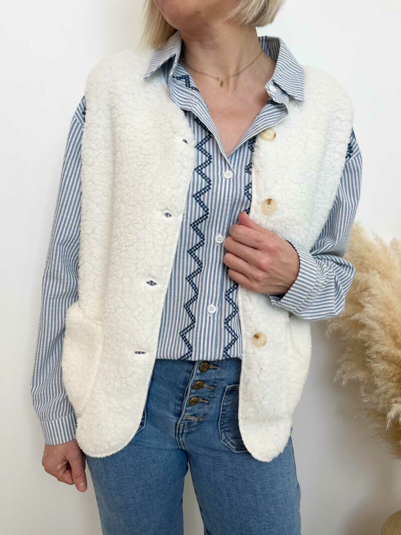 gilet bouclettes blanc