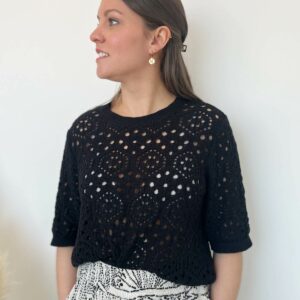 pull crochet noir 2