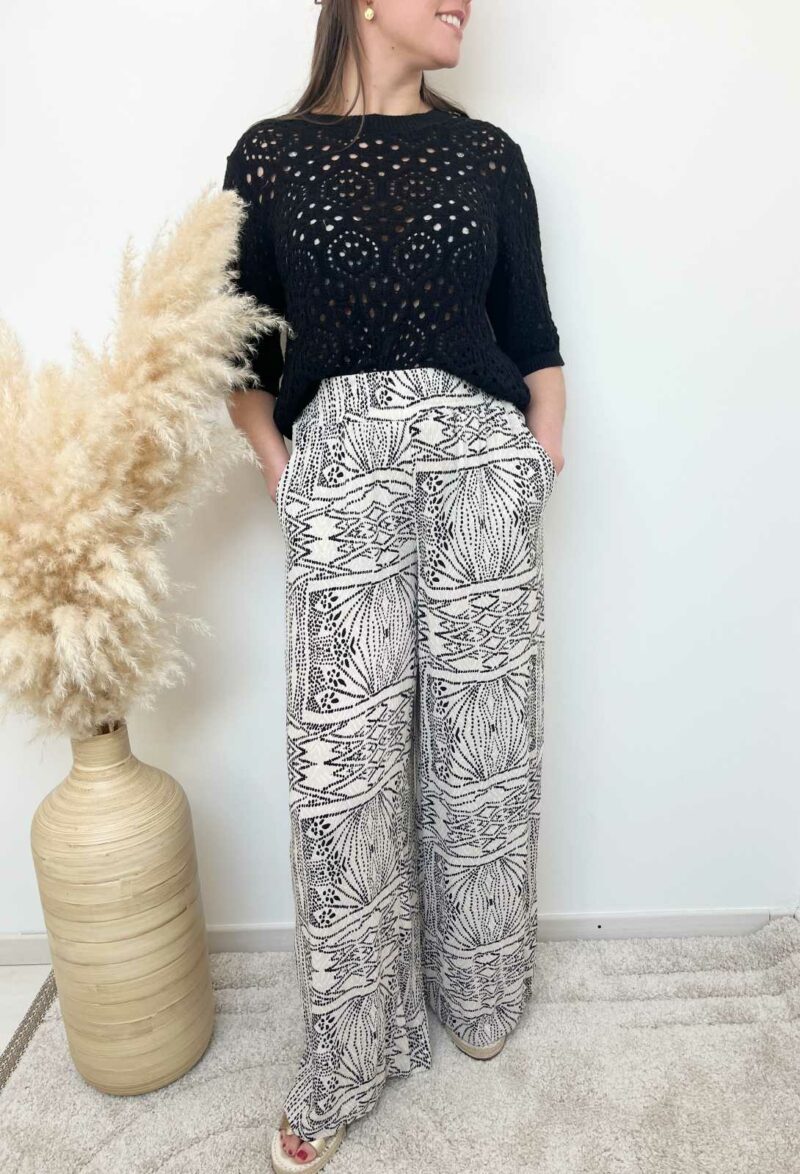 pull crochet noir 3