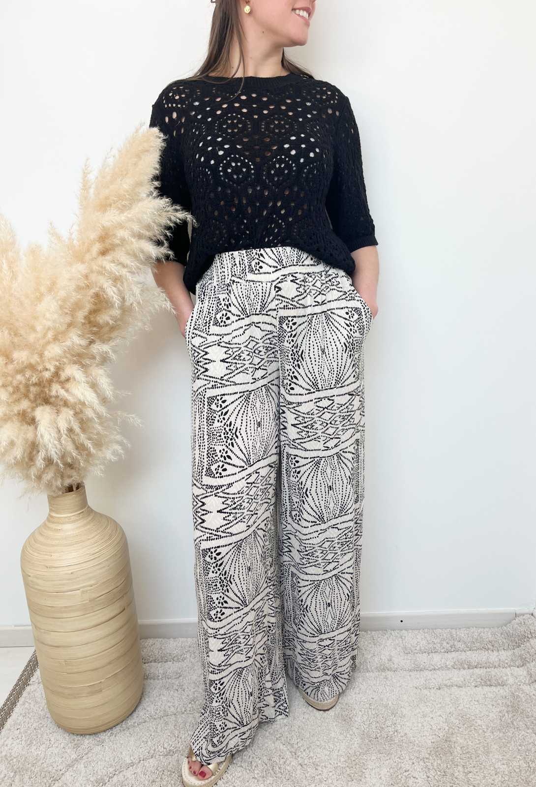 pull crochet noir 3