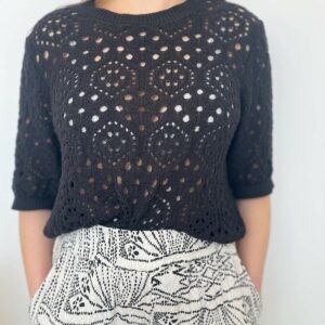 pull crochet noir