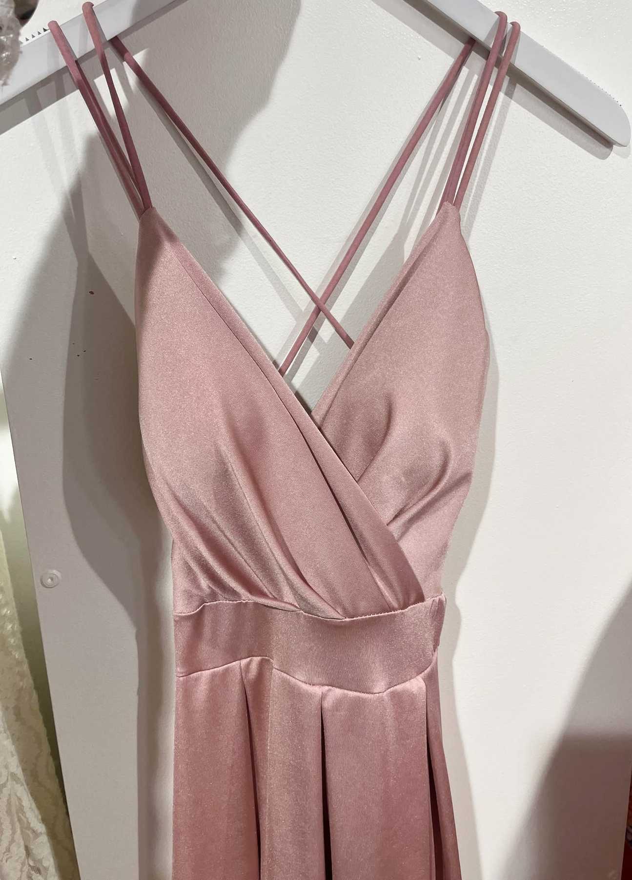 ROBE FINES BRETELLES ROSE