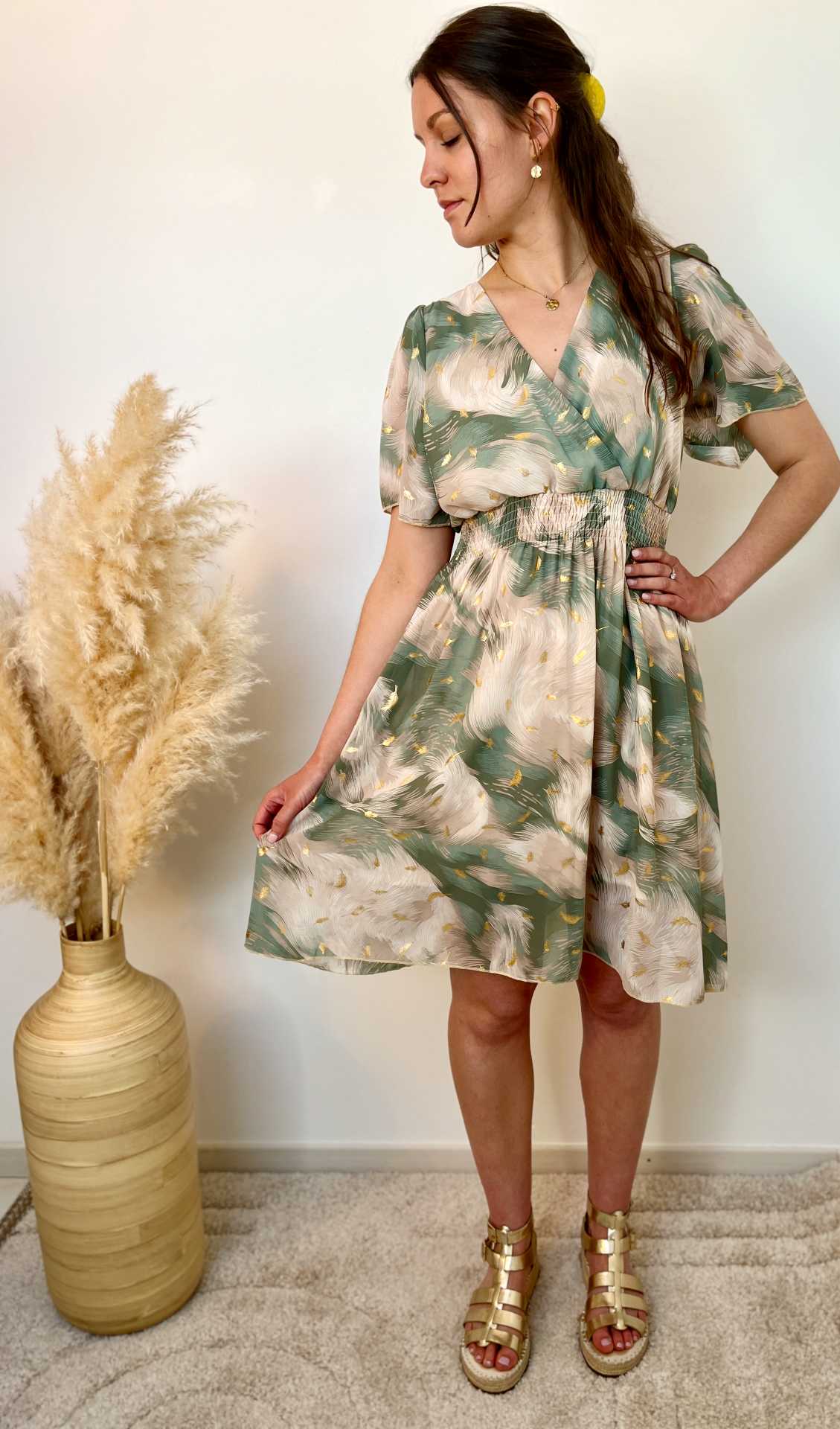ROBE COURTE IMPRIME VERT BEIGE