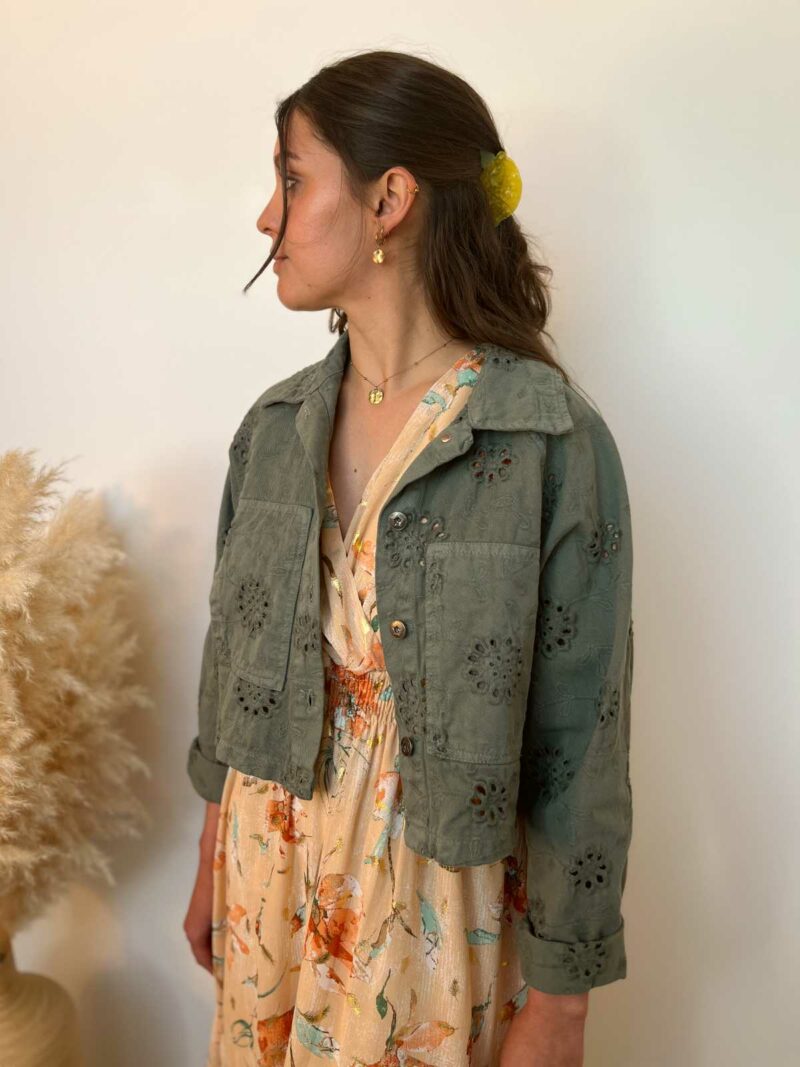 Veste courte broderie kaki