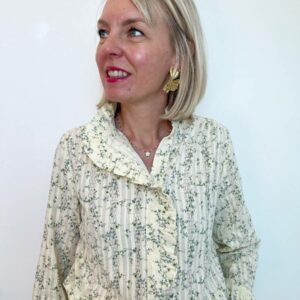 blouse à volants ecru 3