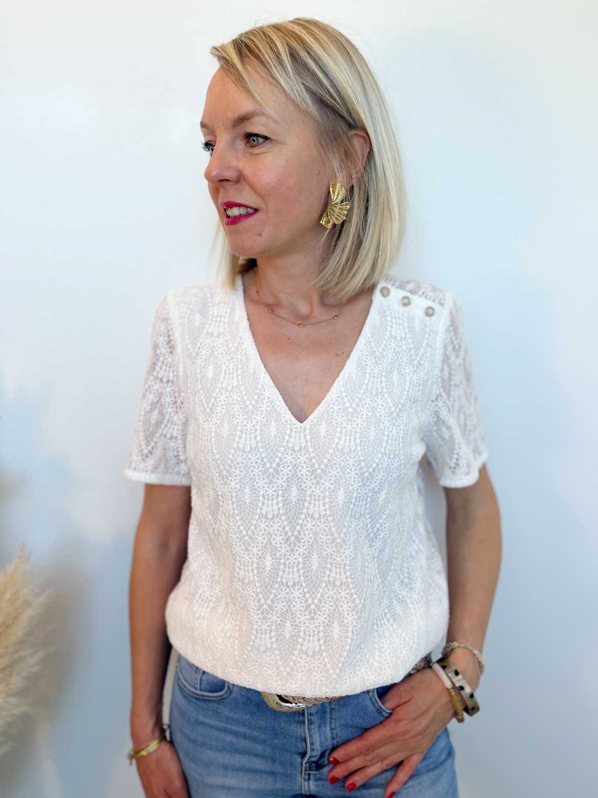 BLOUSE DENTELLE COL V