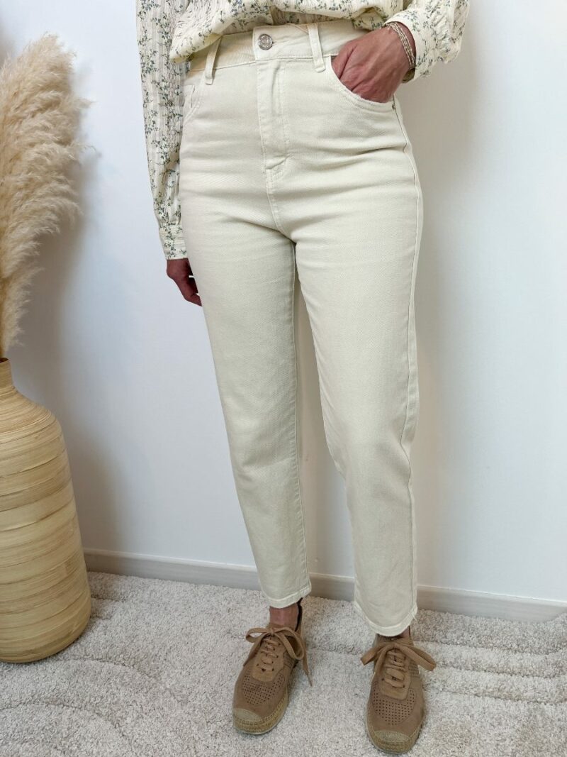 jean mom fit ecru