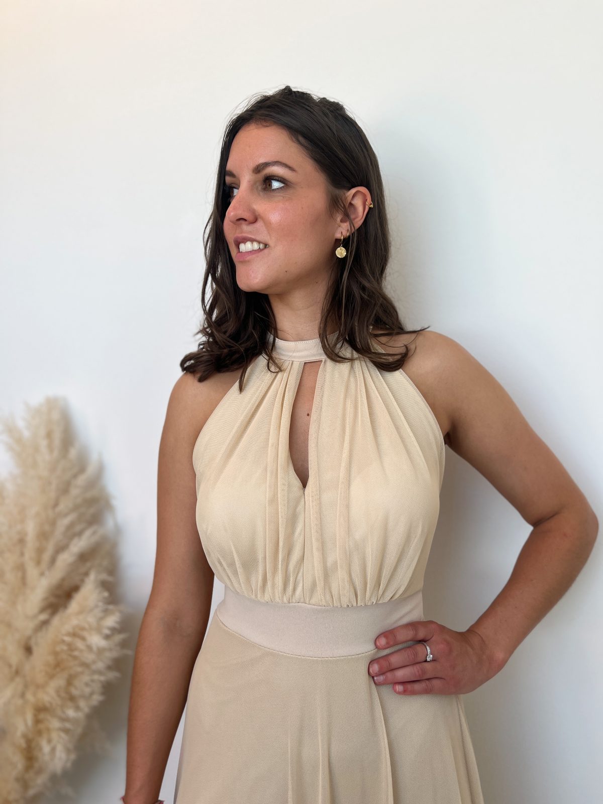 robe encolure américaine beige 2