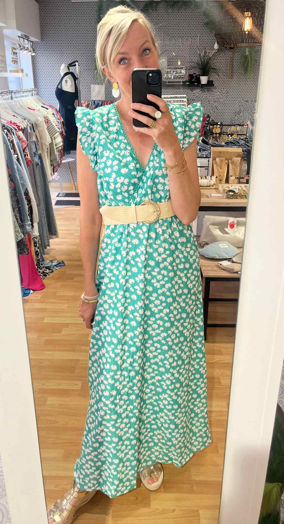ROBE LONGUE VERTE A FLEURS BLANCHES
