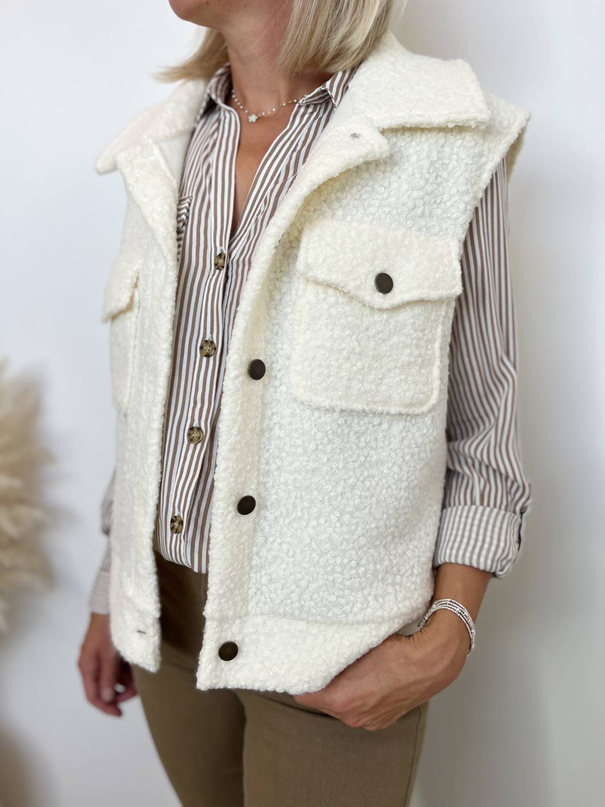 gilet moumoute ecru
