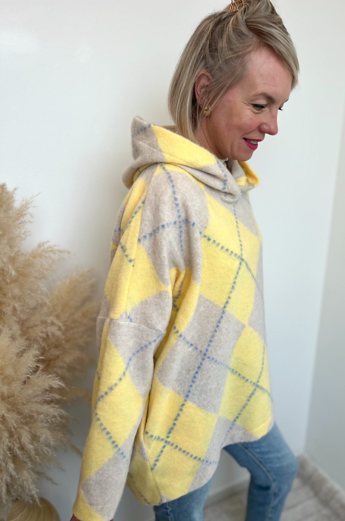 PULL EN LAINE A CAPUCHE JAUNE