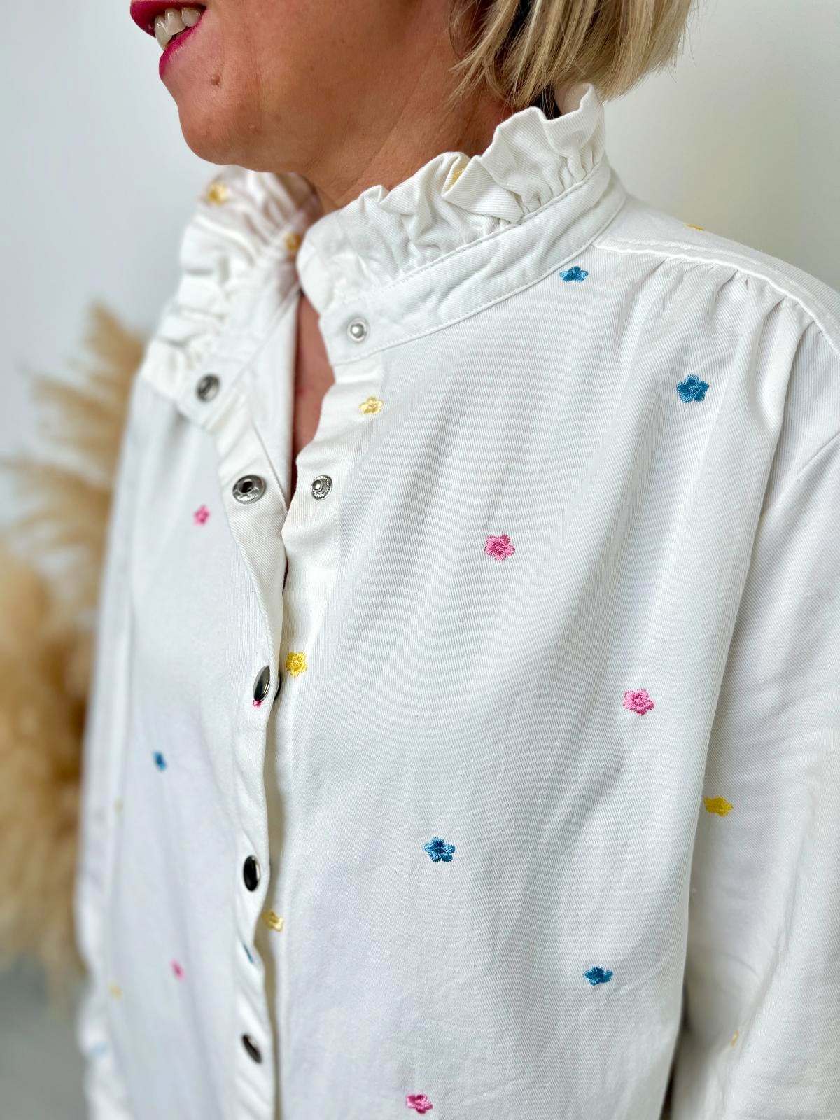 CHEMISE BLANCHE BRODERIES