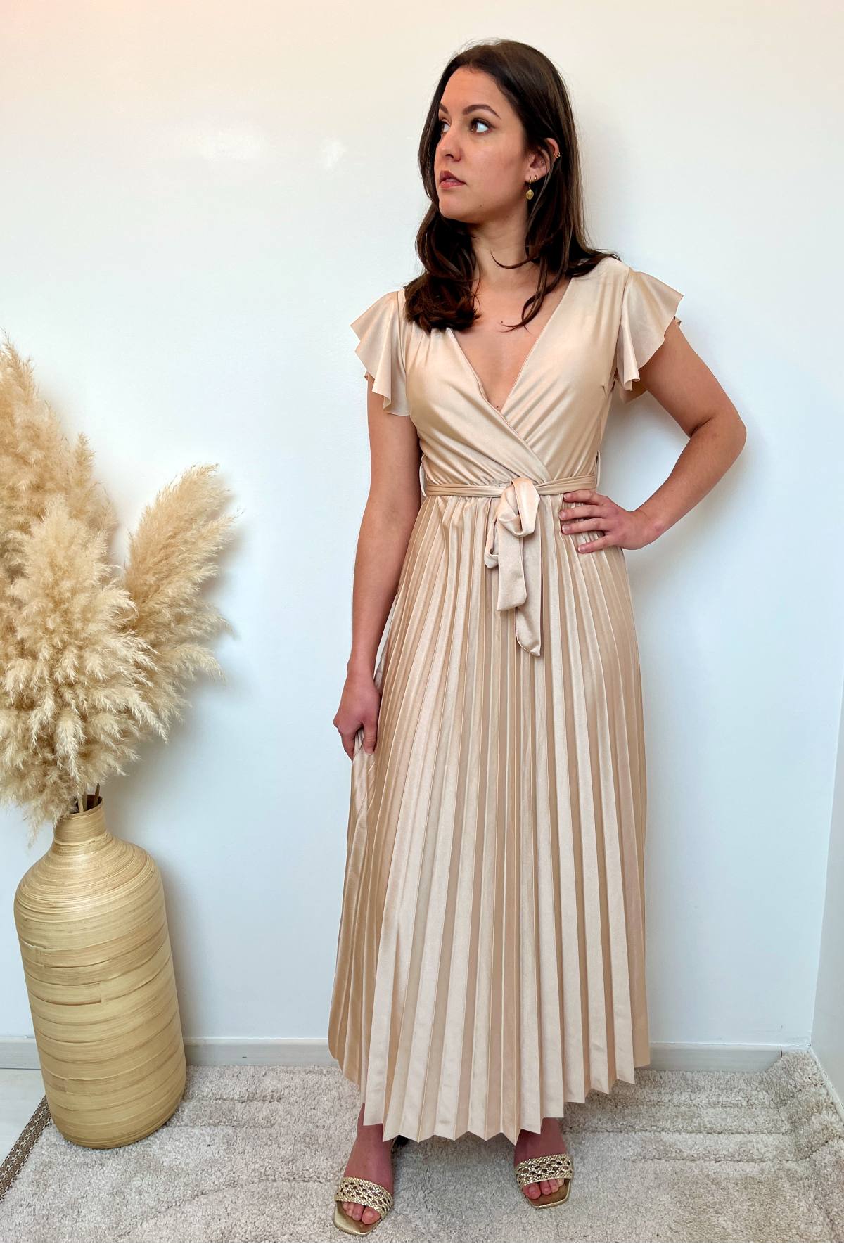 ROBE LONGUE A MANCHES BEIGE